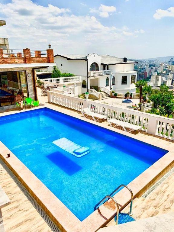 The Hilltop Skyline Hotel Tiflis Dış mekan fotoğraf