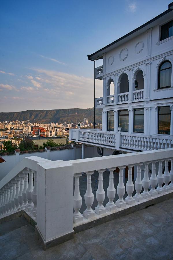 The Hilltop Skyline Hotel Tiflis Dış mekan fotoğraf